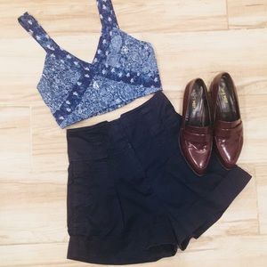✨ French Connection High Waisted Navy Shorts ✨